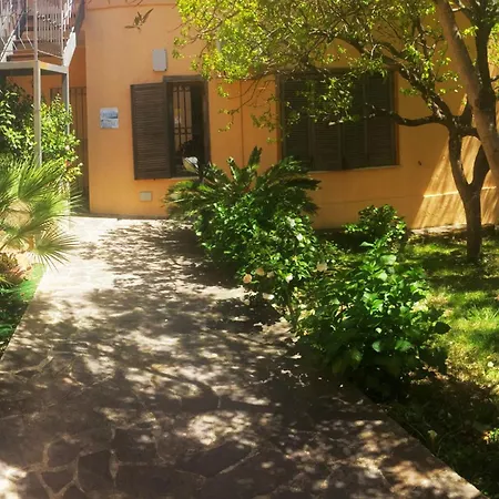 Giglio Bed & Breakfast 3*