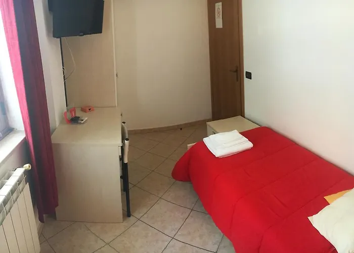 Alojamento de Acomodação e Pequeno-almoço Giglio 3*